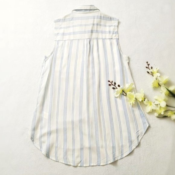 STREETWEAR SOCIETY Rayon Blouse Top White Blue Striped Sleeveless Button Front - Picture 5 of 11
